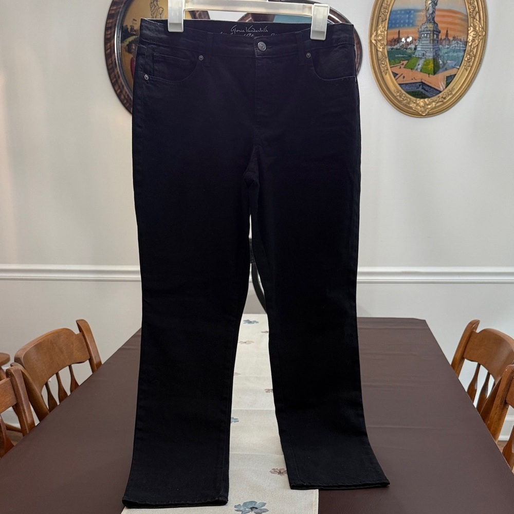 Gloria Vanderbilt Black Straight Leg Jeans new w/o tag
